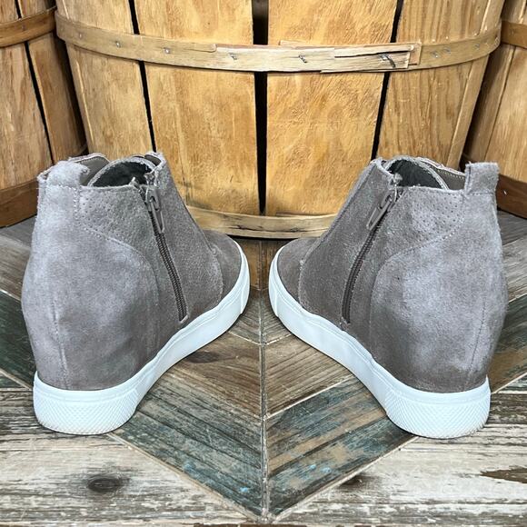 Steve Madden Wavery Tan Perforated Suede Gore-Elastic Zip Wedge Boots Womens 7 - Picture 8 of 12